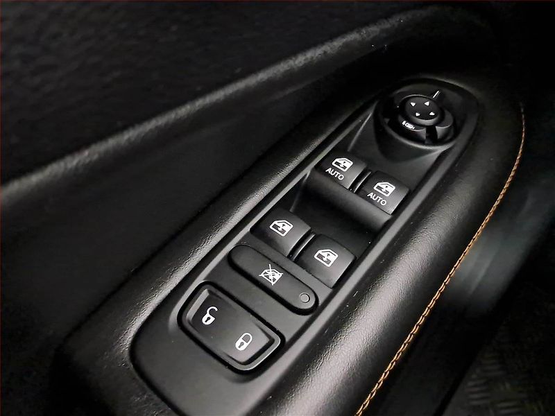 Jeep Compass (2017) 1.4 MultiAir, 4X4, Automat - fotka 22 z 23