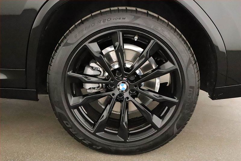 BMW X4 (2024) xDrive20d - fotka 12 z 21