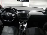 Škoda Octavia (2014) 1.6 TDi, ČR, Elegance, STK2 - náhled 8