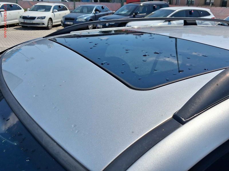 Mercedes-Benz Třídy C (2007) 1.8i, Panorama, AC - fotka 21 z 24