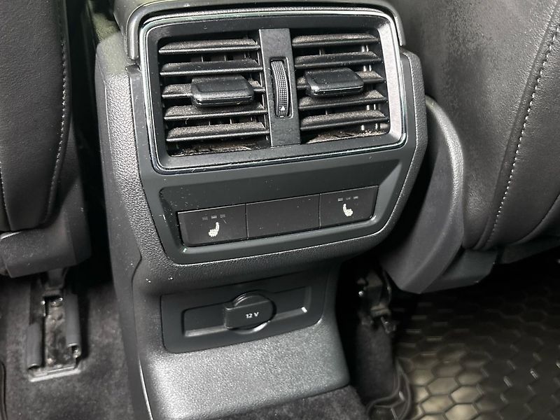 Škoda Karoq Style - fotka 22 z 29