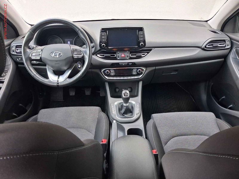 Hyundai i30 (2021) 1.5 T-GDi, 2.maj,ČR, LED - fotka 7 z 16