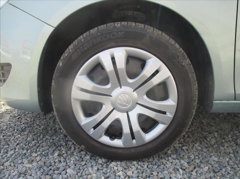 Škoda Fabia 1,2 TSI, klima, serv. kniha, - fotka 24 z 31