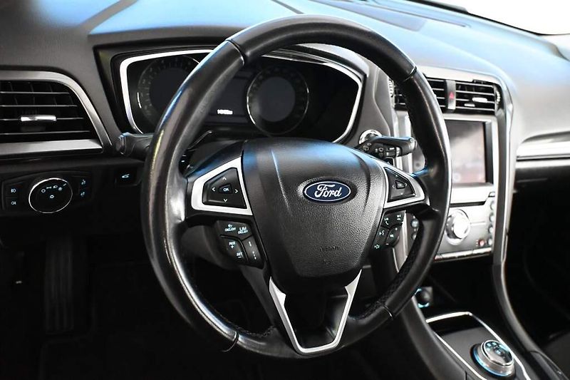 Ford Mondeo (2022) 2.0 140 KW LED SONY ACC Tažné - fotka 13 z 38