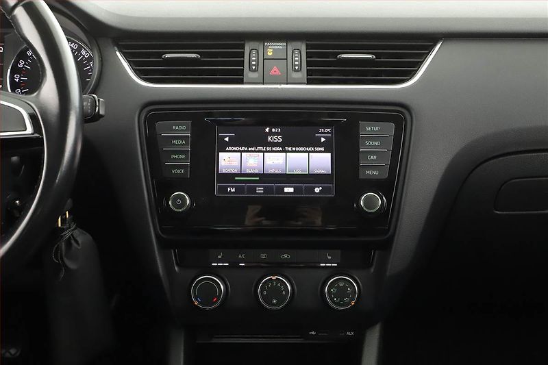 Škoda Octavia (2013) 1.2 TSI, Serv.kniha, Tempomat - fotka 9 z 15