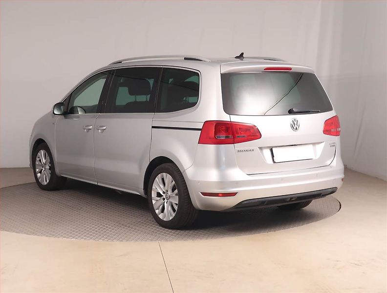 Volkswagen Sharan (2013) 2.0 TDI, Serv.kniha, Navi - fotka 4 z 21