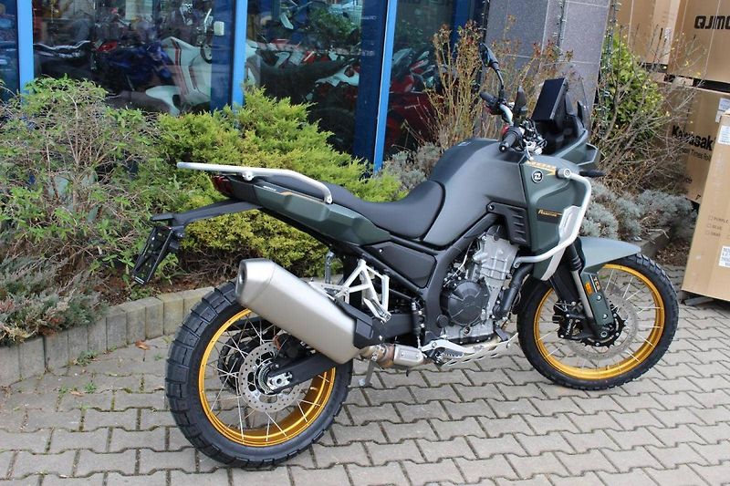 Kove (2026) 800 X PRO 2026 Předváděčka - fotka 5 z 8