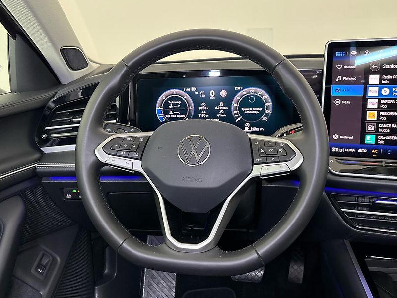 Volkswagen Passat 110kw DSG - fotka 18 z 31