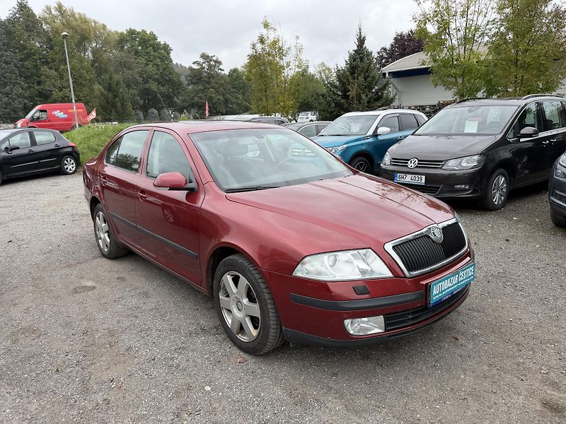 Škoda Octavia 1.6i - fotka 4 z 22