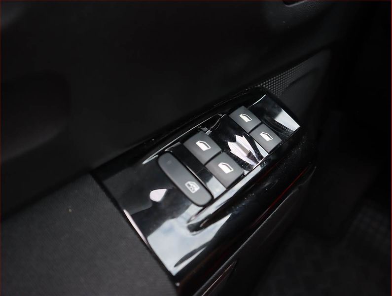 Citroën C3 (2021) 1.2 PureTech, Serv.kniha - fotka 13 z 19