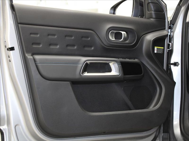 Citroën C5 Aircross 1,6 PHEV 225k.Shine 41tkm! - fotka 15 z 24