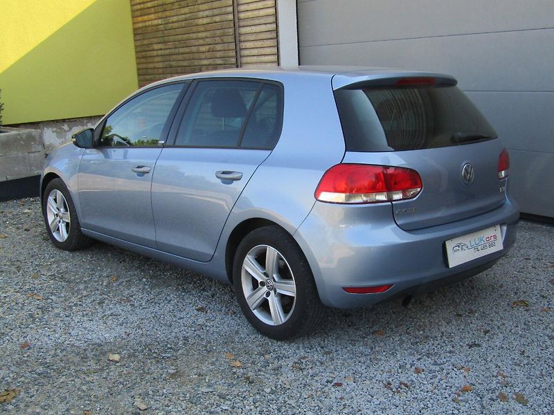 Volkswagen Golf (2011) 1.2 TSI 77kW - fotka 5 z 45