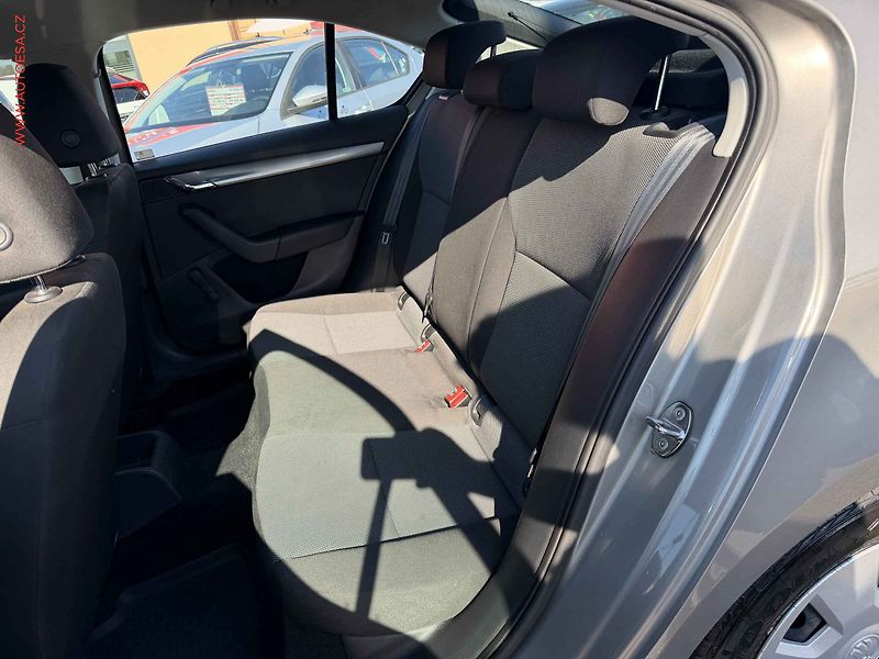 Škoda Octavia (2013) 1.2 TSi, 1.maj,ČR, AC, TZ - fotka 10 z 15