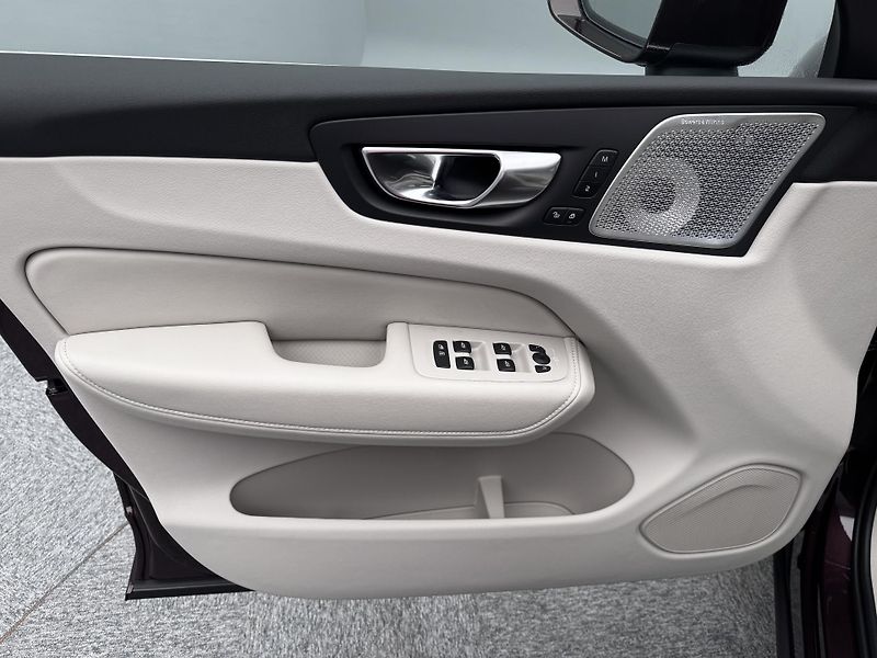 Volvo XC60 (2026) B5 AWD AUT BRIGHT ULTRA - fotka 7 z 26
