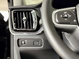Volvo V60 B3 AUT*120kW*KeyLess*LED*Kamer - náhled 27