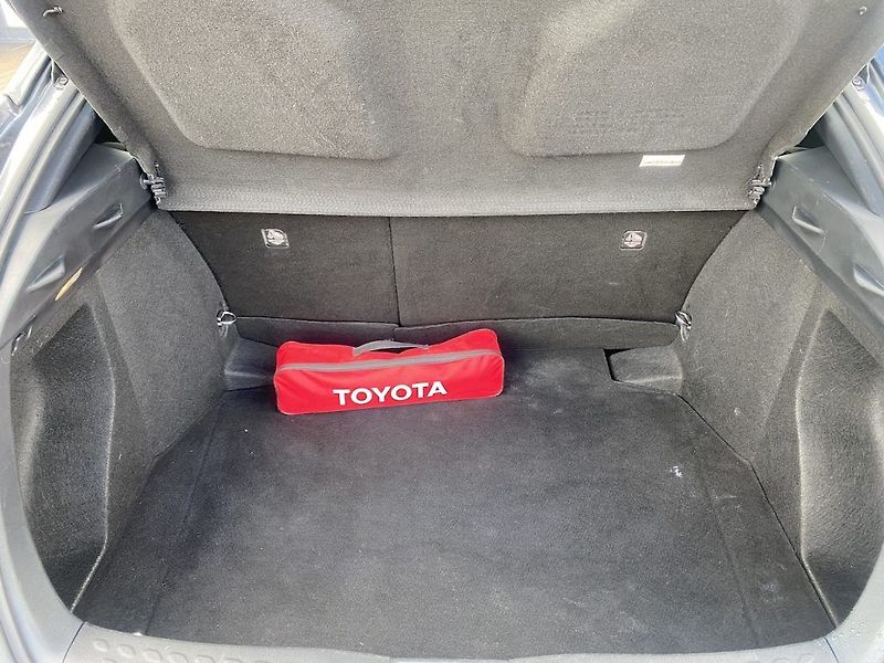 Toyota C-HR 1.8HSD, ČR-1m, Comfort, záruka - fotka 30 z 32