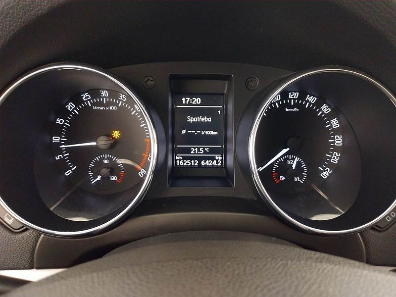 Škoda Yeti (2011) Ambition 2.0 TDI, 4X4 - fotka 11 z 17
