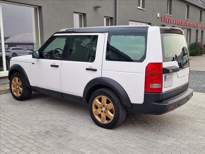 Land Rover Discovery 2.7 TDV6 140kW 4x4 - fotka 7 z 42