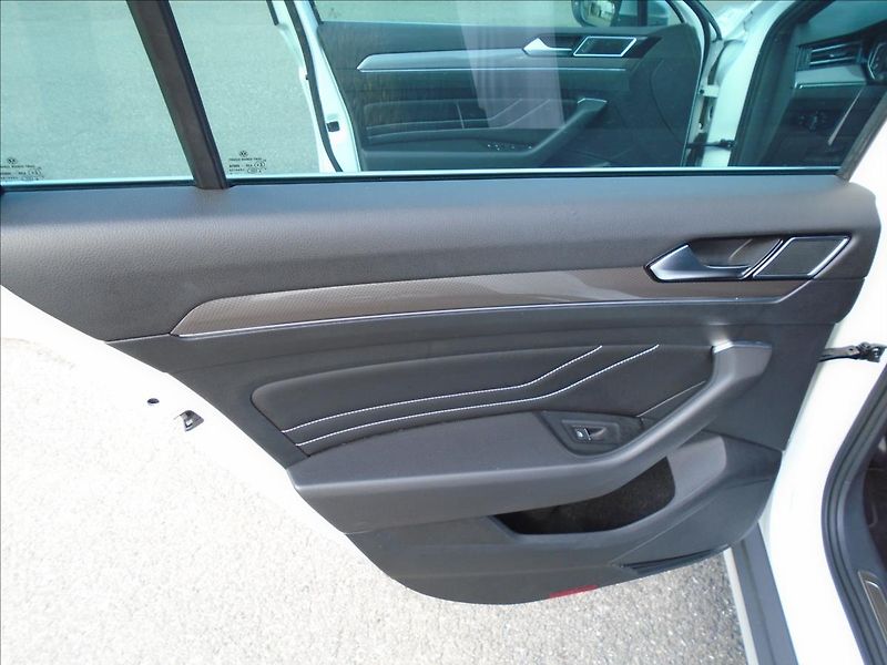 Volkswagen Passat 2,0   ALLTRACK 2.0.TDI-CR - fotka 14 z 35