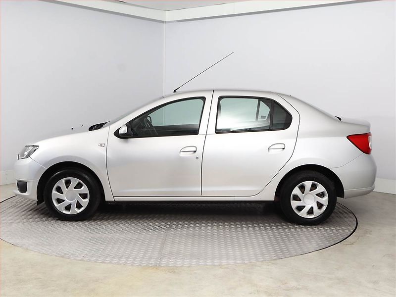 Dacia Logan (2016) 1.2 16V, Serv.kniha - fotka 3 z 10