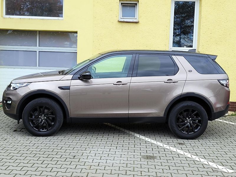 Land Rover Discovery Sport 2,0 TD4 4wd,DPH,SERVIS - fotka 8 z 48