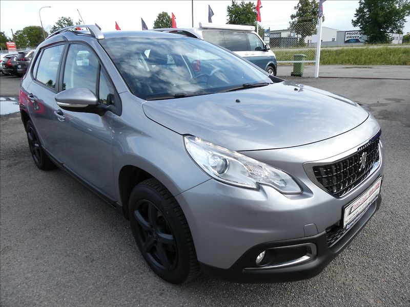Peugeot 2008 1,2 1.2 81kW NAVI,závěs,servis - fotka 1 z 46