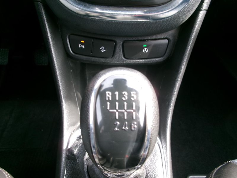 Opel Mokka (2015) 1,6CDTi NAVI 4x4 TEMP BT - fotka 20 z 28