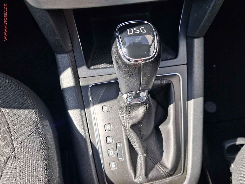 Škoda Yeti (2013) 1.4 TSi, Elegance, DSG - fotka 12 z 20