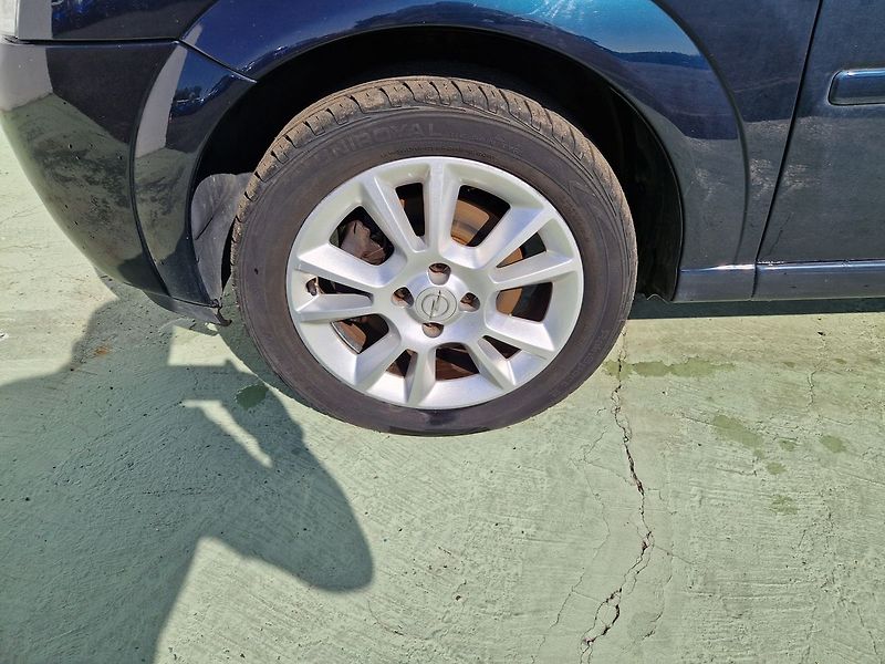 Opel Meriva 1.6 16V Automat - fotka 26 z 28
