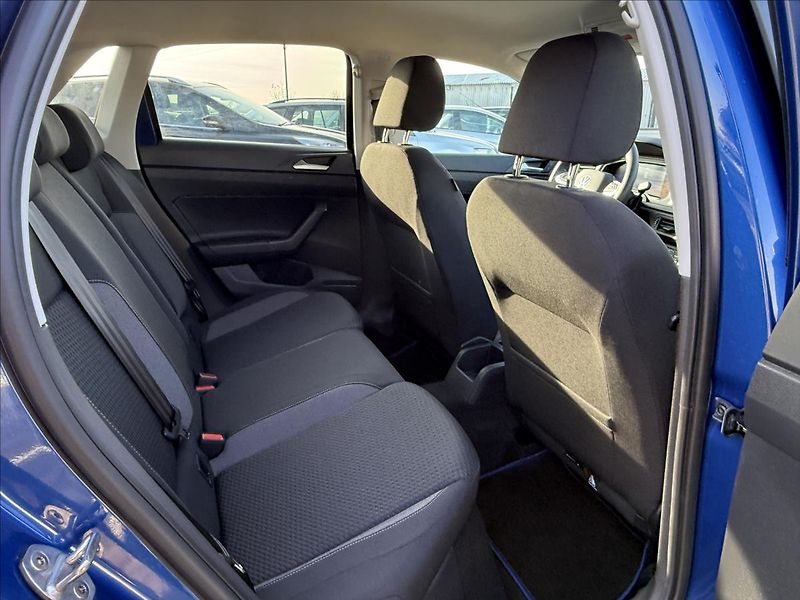 Volkswagen Polo TSI 70kW FACE VIRTUAL 15tKm - fotka 23 z 26
