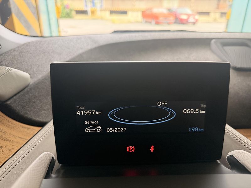 BMW i3 (2021) 120 Ah • 2021 • TOP výbava  - fotka 24 z 31
