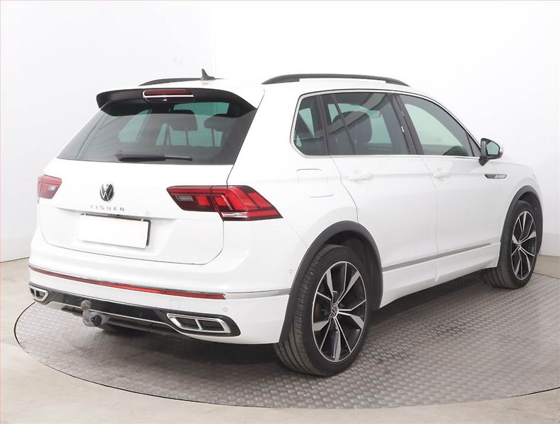 Volkswagen Tiguan (2023) R-Line 2.0 TDI - fotka 5 z 17