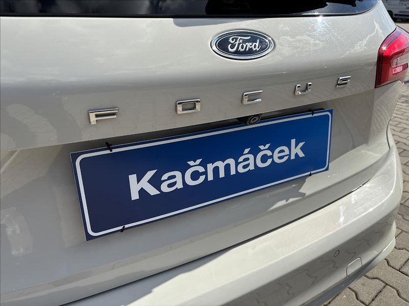 Ford Focus 1,5 EcoBlue 88 kW ST-line - fotka 21 z 43