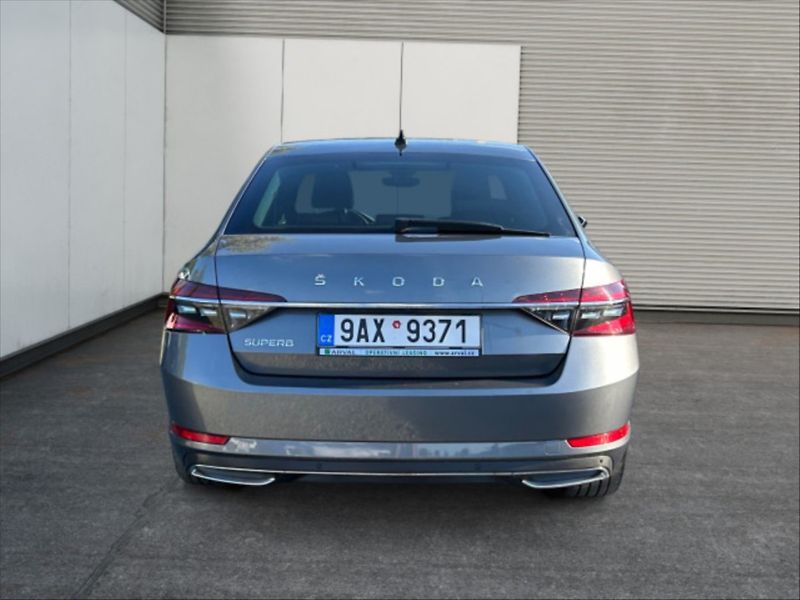 Škoda Superb 2,0 TDI 147 L&K 4x4 Aut - fotka 4 z 10