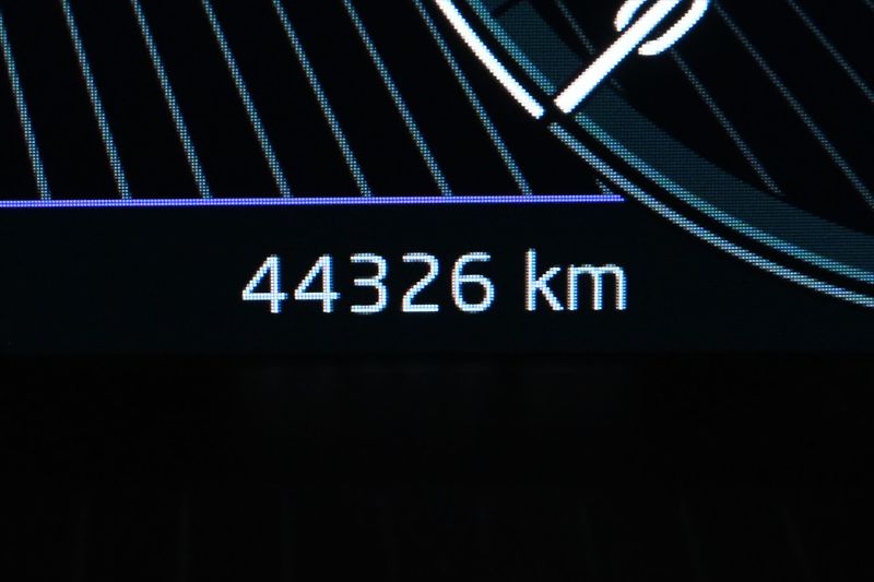 Škoda Superb 2,0 TDI 110kW DSG Style Záruka - fotka 17 z 33