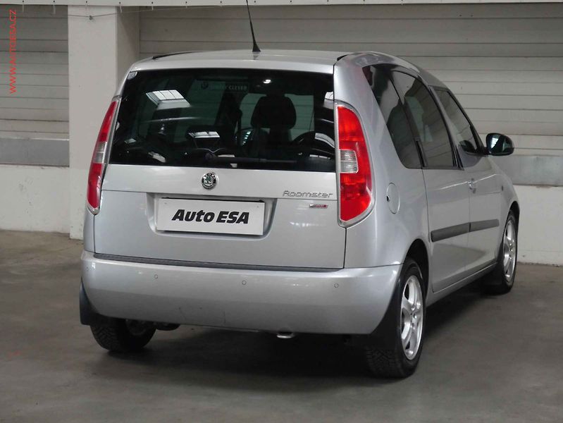 Škoda Roomster (2010) 1.6 TDi, ČR, AC, tempo - fotka 6 z 17