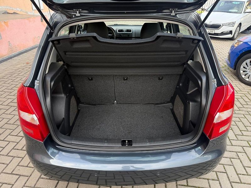 Škoda Fabia (2009) II 1.4 16V - Top stav ! - fotka 18 z 21