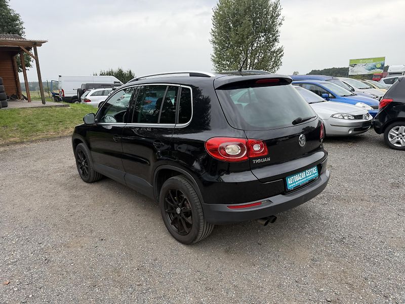 Volkswagen Tiguan 1.4 TSI 4 MOTION - fotka 8 z 24