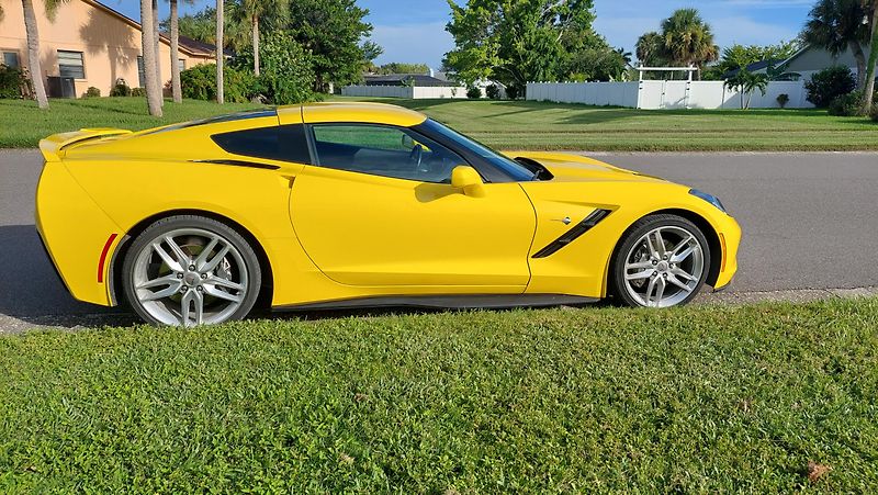 Chevrolet Corvette (2019) C7 3LT SKLADEM, ihned k odběru - fotka 11 z 45