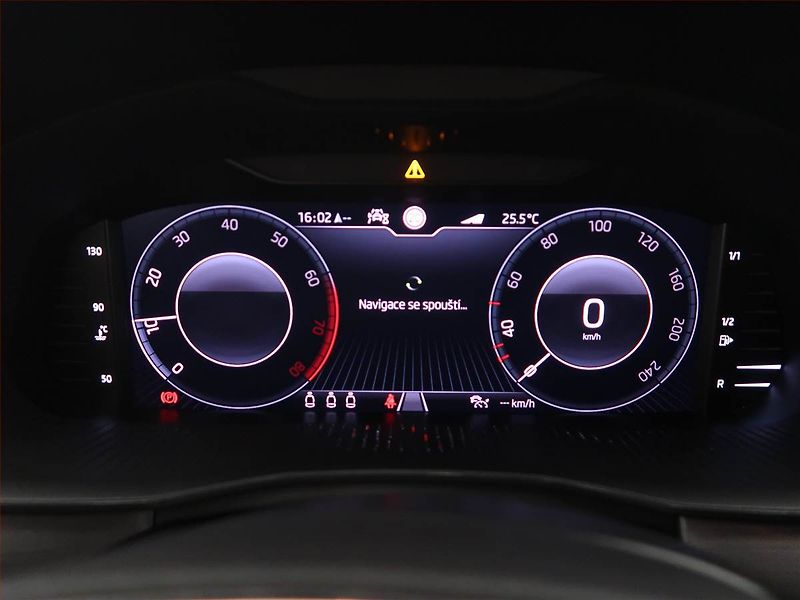 Škoda Kamiq (2021) Scoutline 1.0 TSI, Serv.kniha - fotka 11 z 12