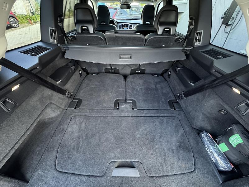 Volvo XC90 T8 AWD / POLESTAR /REZERVACE - fotka 17 z 57
