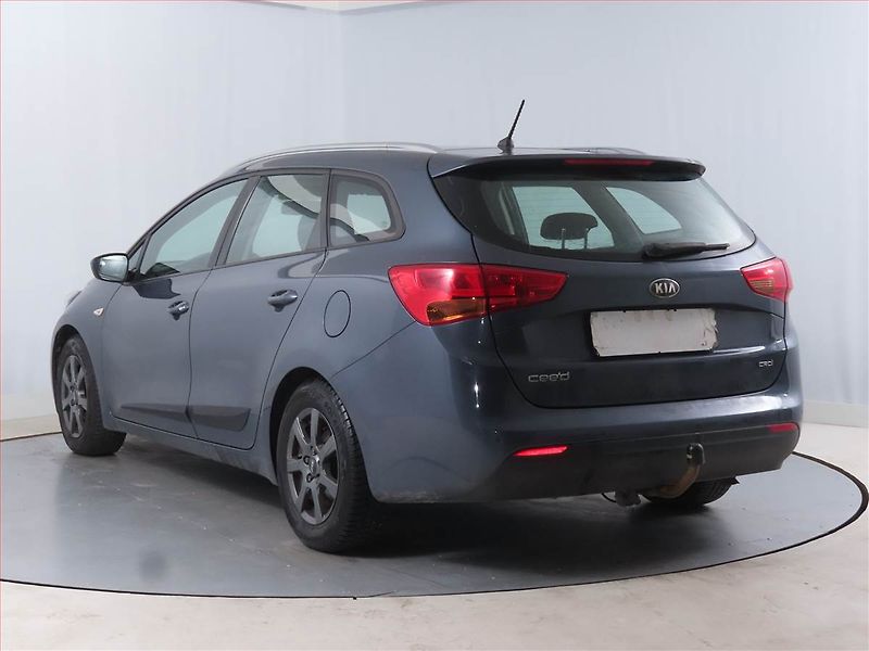 Kia Ceed (2016) 1.6 CRDi, Tempomat - fotka 4 z 14