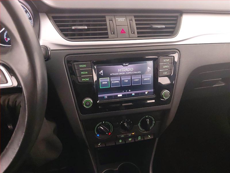 Škoda Rapid (2018) Spaceback 1.0 TSI - fotka 12 z 18
