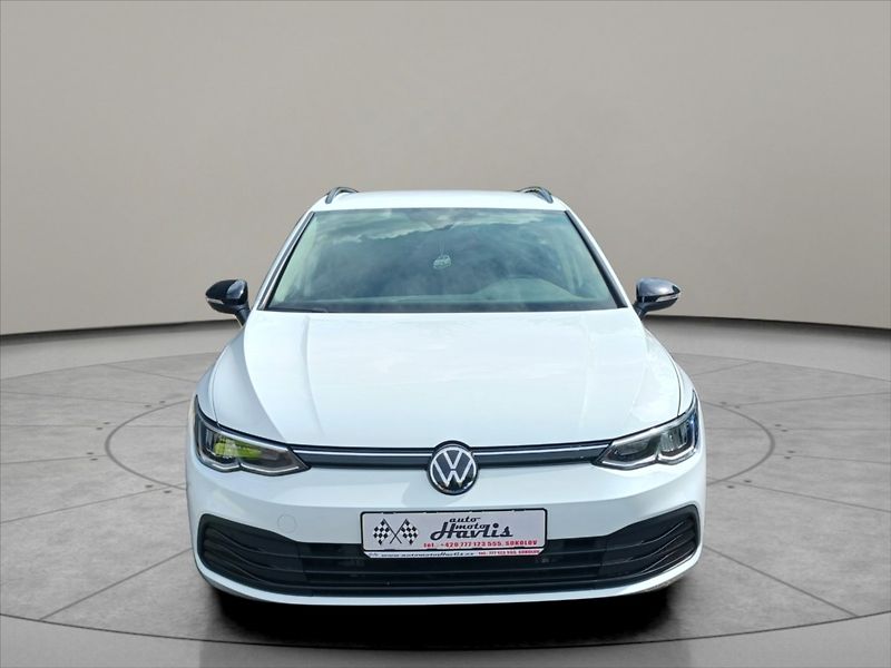 Volkswagen Golf 1,0 81kW LIFE KOMBI - fotka 2 z 23