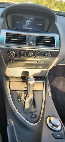 BMW Řada 6 (2005) BMW 645CI - fotka 23 z 40