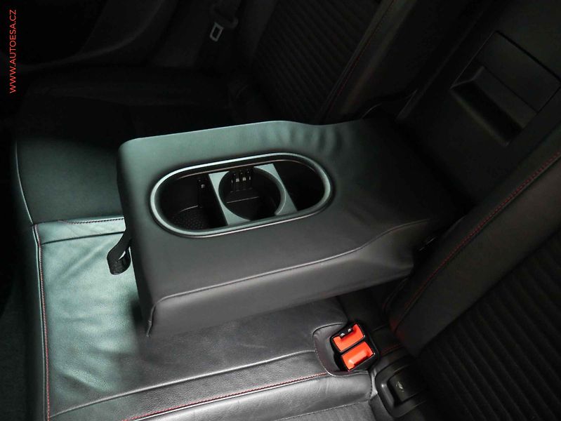 Škoda Octavia (2013) 2.0 TSI, 2.maj,ČR, Navi - fotka 23 z 24