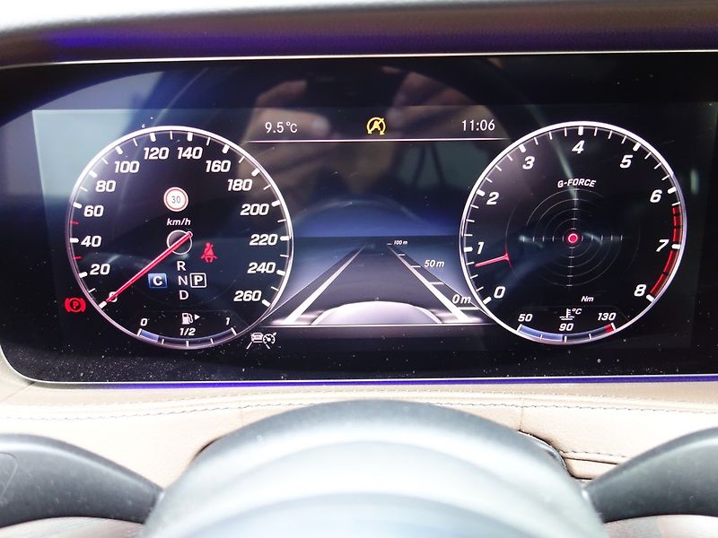 Mercedes-Benz Třídy S (2018) S560L*4M*AMG*EXCLUSIVE*MAX-VÝB - fotka 35 z 50