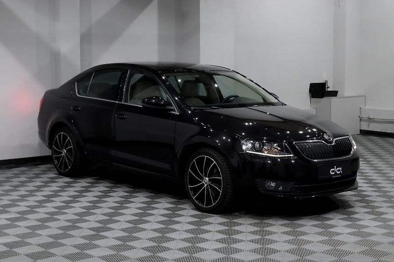 Škoda Octavia 3 1.4 TSI 110 kW - fotka 2 z 28