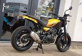 Royal Enfield (2026) Guerrilla 450 YELLOW RIBBON - náhled 2