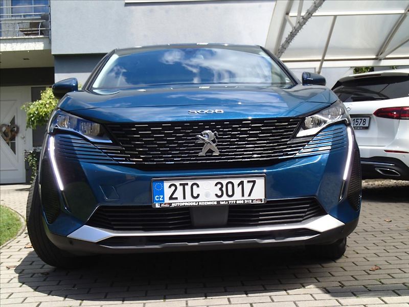 Peugeot 3008 1,2 CZ, 1.Majitel, serv. kn - fotka 2 z 48